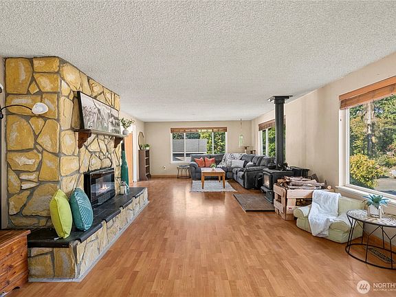 5th image of 9706 72nd Avenue Ct E