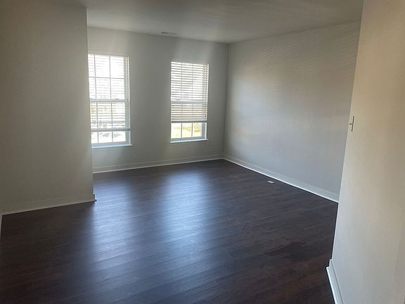 5th image of 5919 Park Creste Dr #1