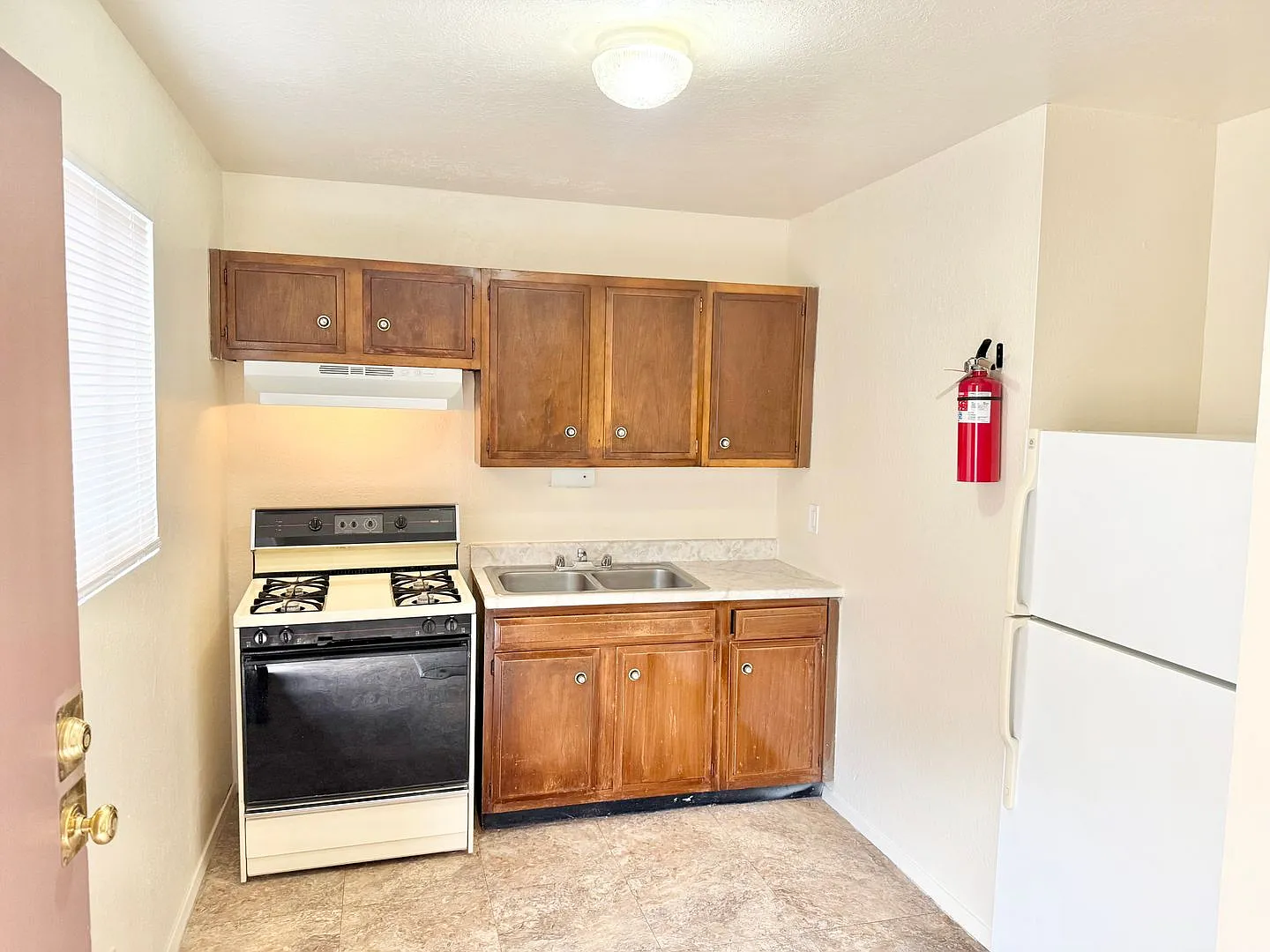 212 General Marshal St Ne — Photo 1