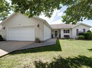 713 S Ridgecrest Ave, Nixa, MO 65714