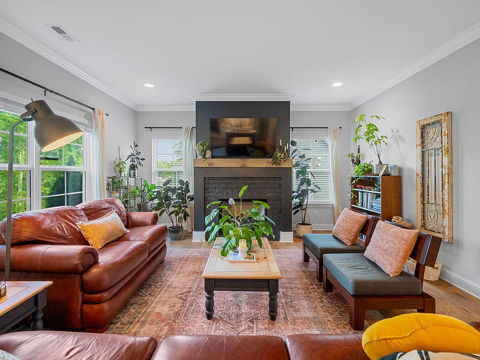 1st image of 1117 Omaha Cir