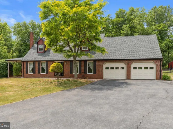 5012 Hill Rd, Mohnton, PA 19540