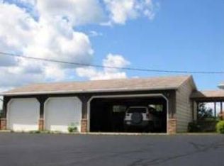 W4608 Little Prairie Rd, East Troy, WI 53120