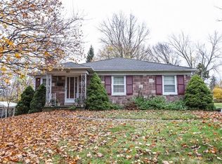 95 Silverdale Dr, Rochester, NY 14609