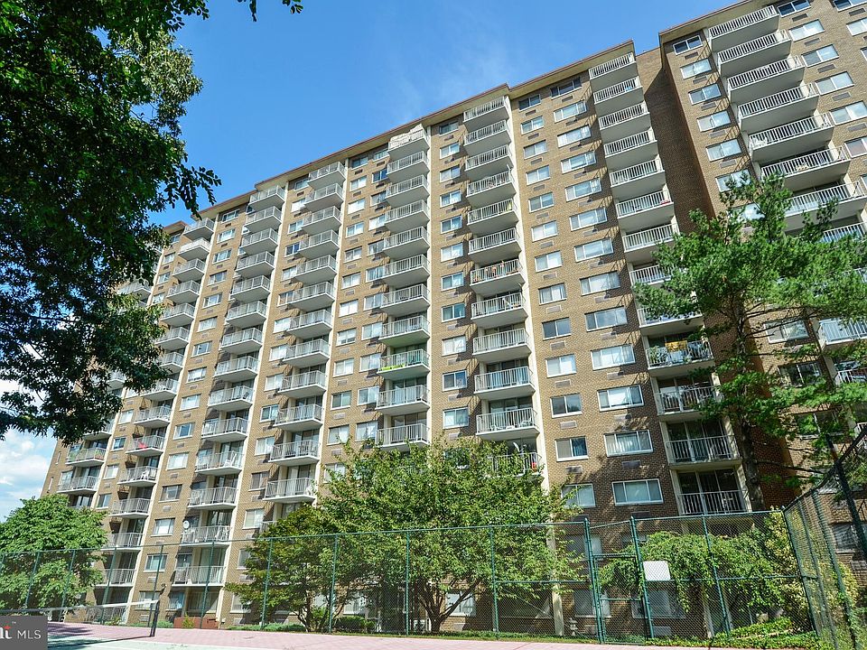 1st image of 2059 Huntington Ave APT 205