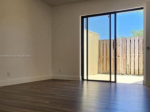 5th image of 164 Meadows Dr #164