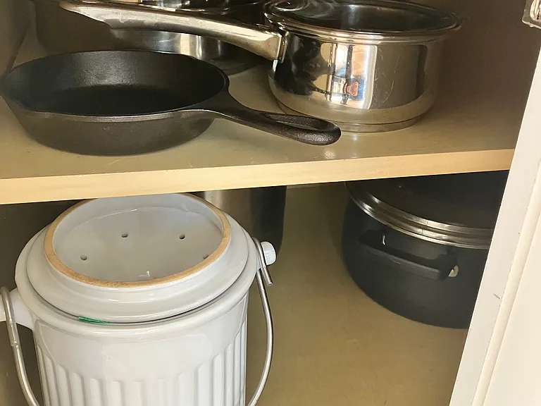 Pots and pans are available for use.