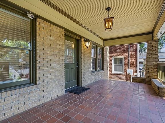 3rd image of 672 Kennesaw Ave NE
