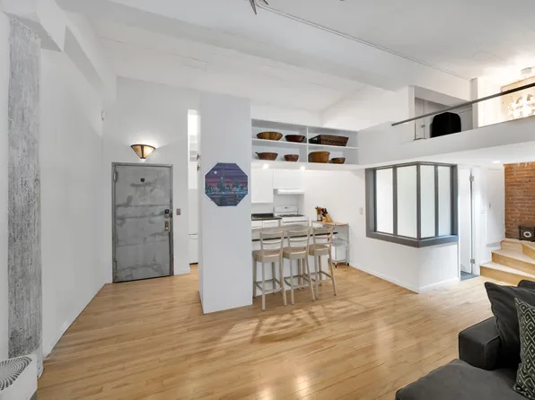 415 West 55th Street 4D image 3 of 10