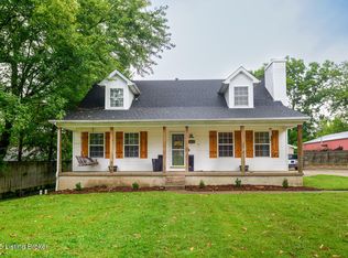 2107 Smith Rd, Fairdale, KY 40118