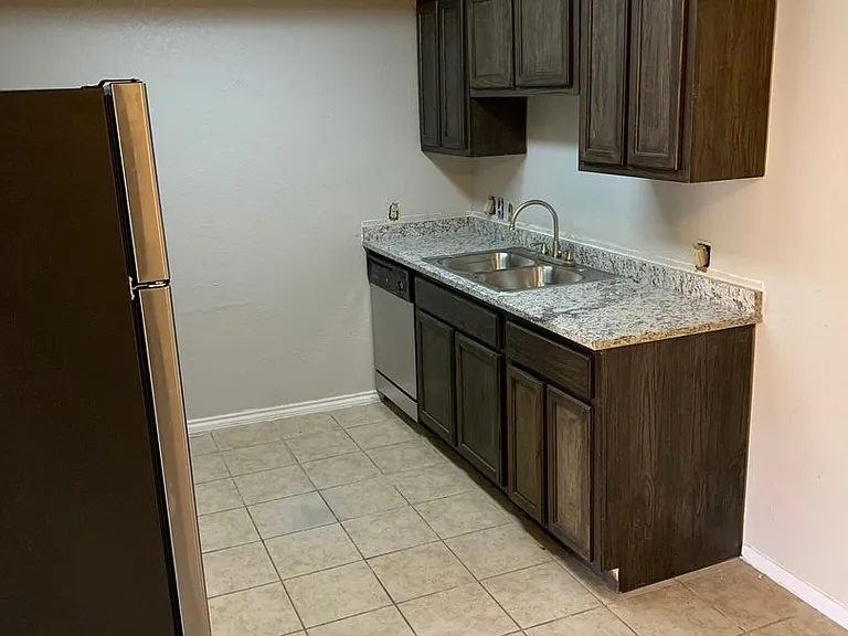 Midtown Park Apartments — Photo 10