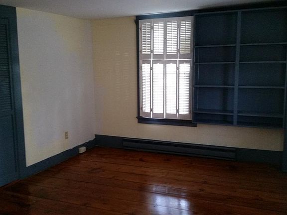 Bedroom/ Living Room