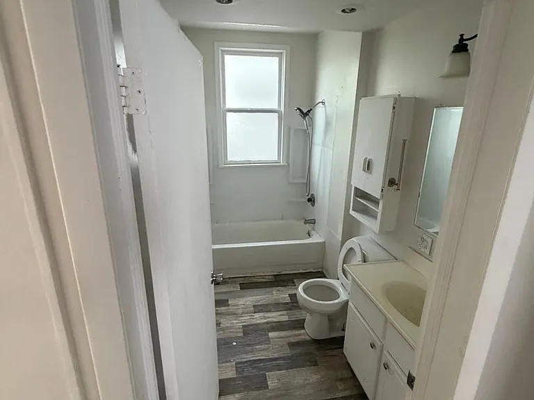 708 Black Ave — Photo 5