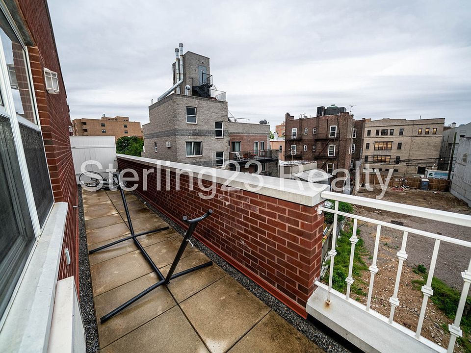 1st image of 25-50 Crescent St #C4