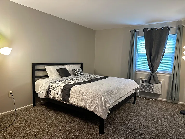 1338 W Wyomissing Ct #F — Photo 8