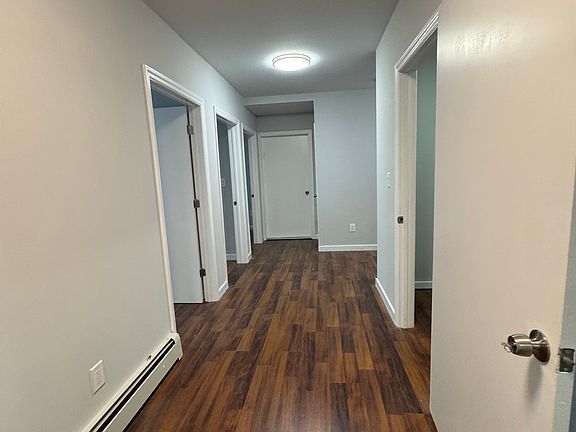 4th image of 2810 Webb Ave #2