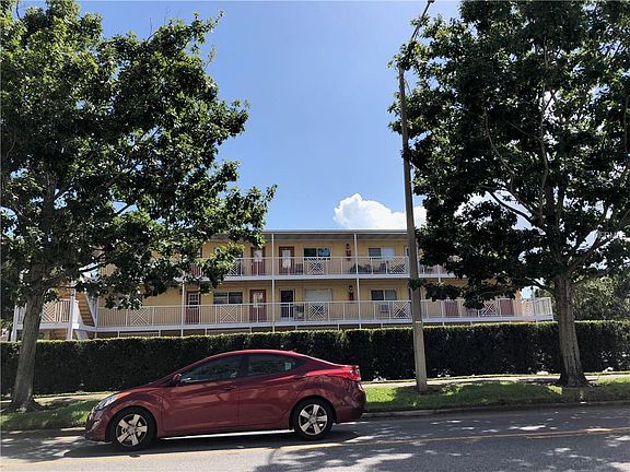 4th image of 320 Lakeview St APT 202