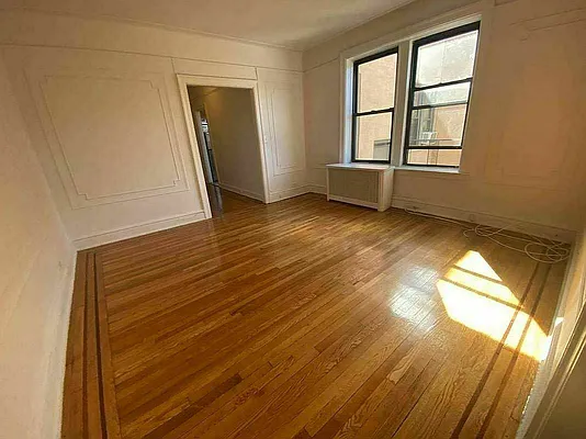 Rented by Queens Apartments Realty LLC | media 10