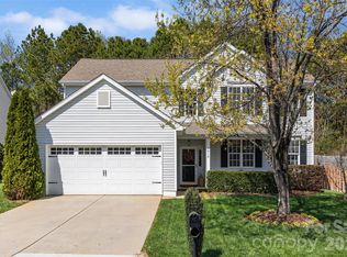 9916 Empire Woods Ct, Charlotte, NC 28277