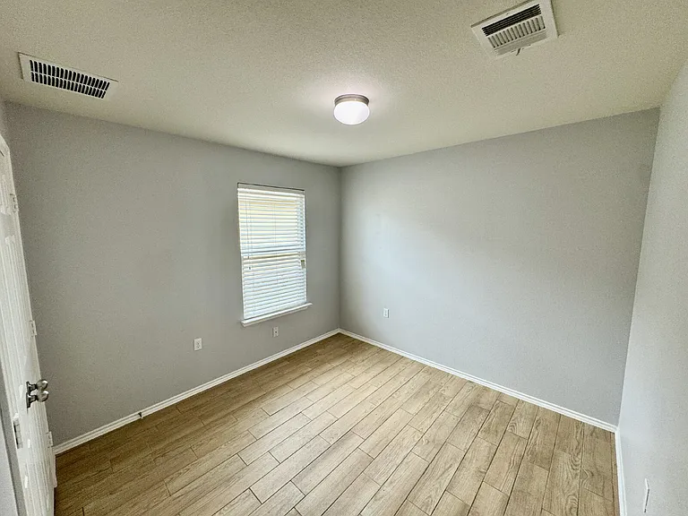 5816 Knoll Pines Pass — Photo 16