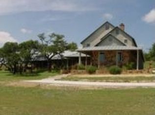 140 Friar Tuck Way, Kerrville, TX 78028