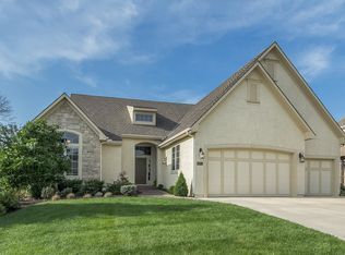 10021 Warwick St, Lenexa, KS 66220