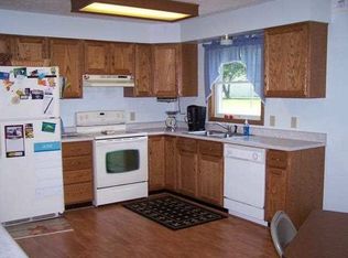 690 W 590 S, Wolcottville, IN 46795