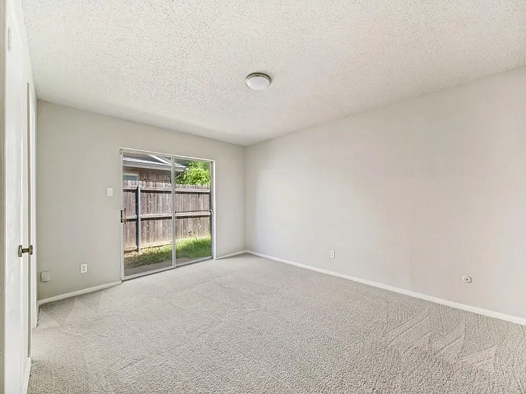 602 Billie Ruth Ln — Photo 16