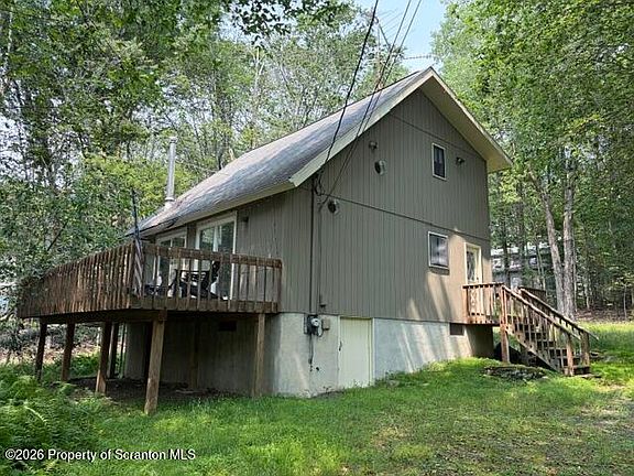 3rd image of 62 Locust Ln