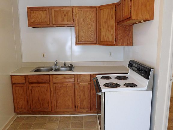 3rd image of 1210 N 8th St