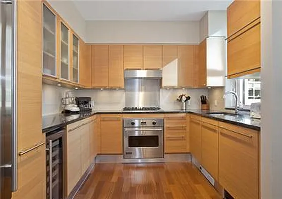 Sold by Eychner | media 25