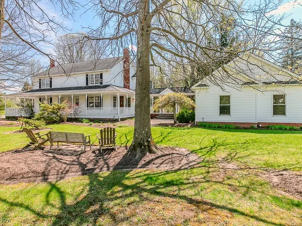 14110 Caves Rd, Novelty, OH 44072