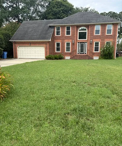 504 Aguila Dr — Photo 1