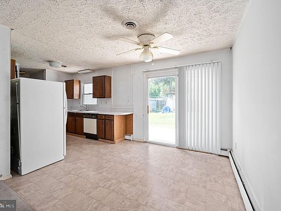 2nd image of 14458 Meridian Dr