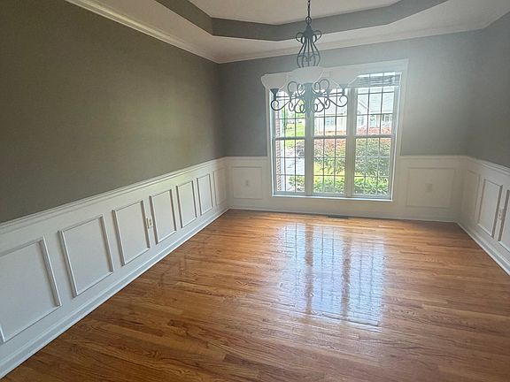 5th image of 613 Loftwood Dr