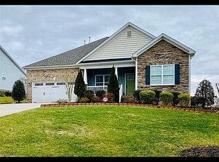 3128 Walker Ridge Dr, Walkertown, NC 27051