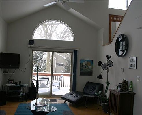 4th image of 1420 Patricia Ave