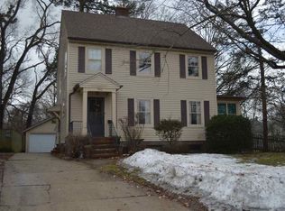 920 Garfield Ave, Rockford, IL 61103