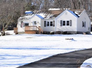 4 Edwin Rd, Poughkeepsie, NY 12603