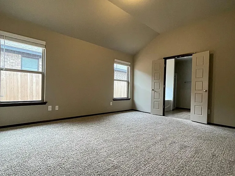 2249 Roca Dr — Photo 13