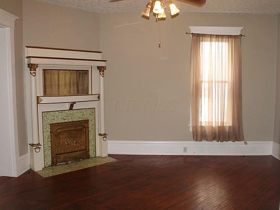 4th image of 321-323 E Wheeling St