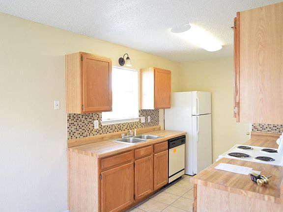 4th image of 502 Elam Cir