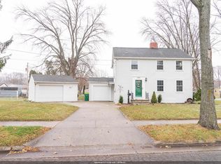 1840 Van Deuren St, Green Bay, WI 54302