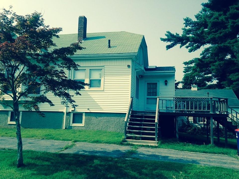 2nd image of 3728 Acushnet Ave