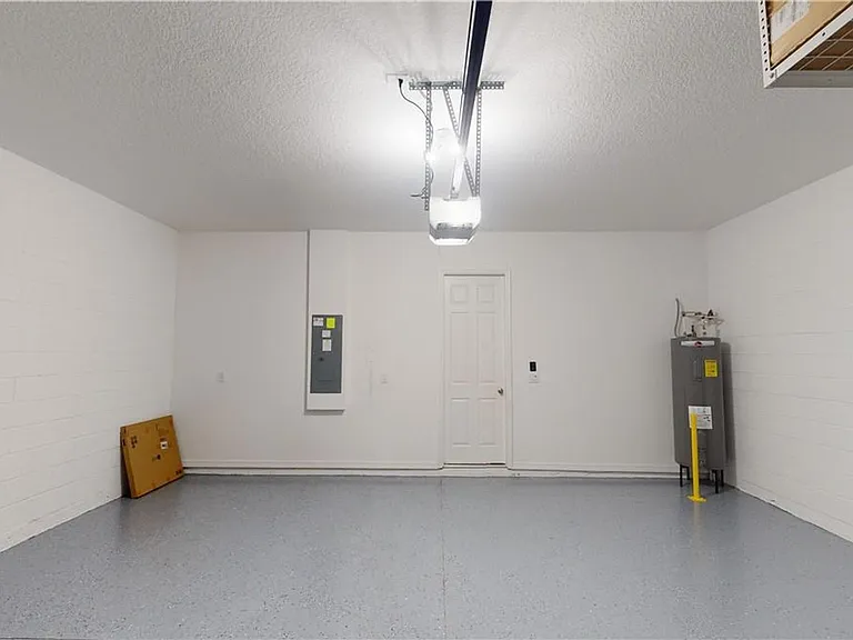 14704 Seton Creek Blvd — Photo 33