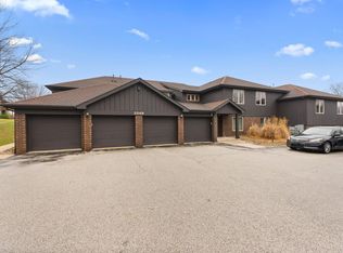 2549 E Lakeshore Dr, Crown Pt, IN 46307