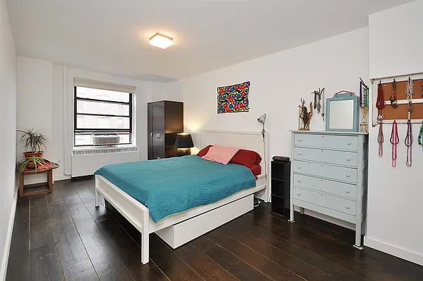 Sold by Corcoran | media 4