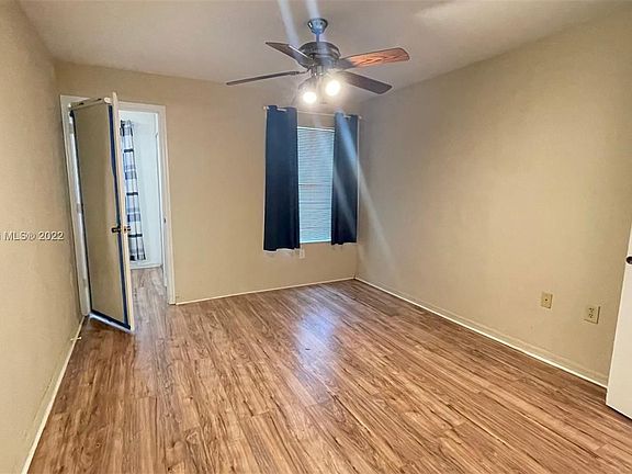 5th image of 13090 Vista Isles Dr APT 115