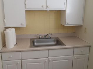 224 Centre St APT 1, Middleboro, MA 02346