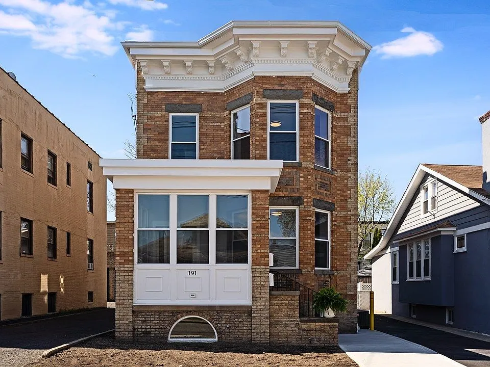 191 Franklin St
